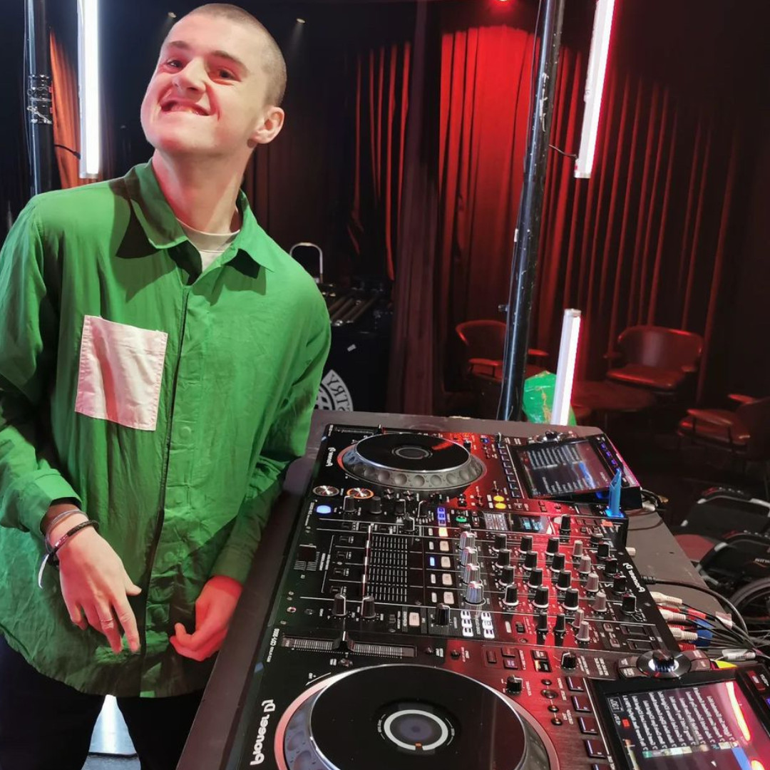The Good Life: Dj Cooper - Belongside Families